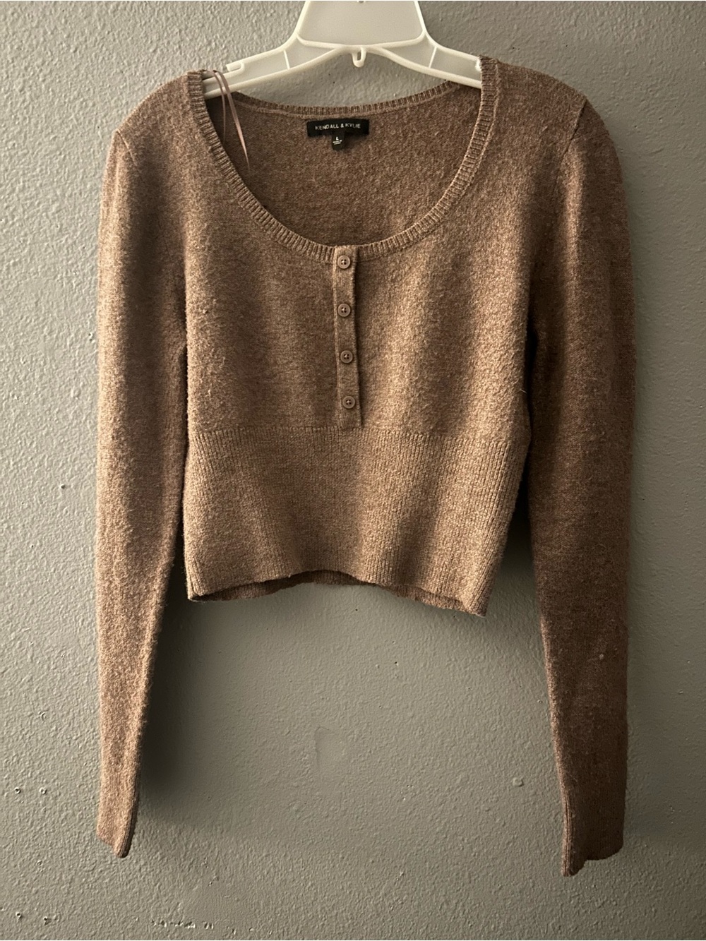 Kendall & Kylie Buttoned Cropped Knit Top - Brown